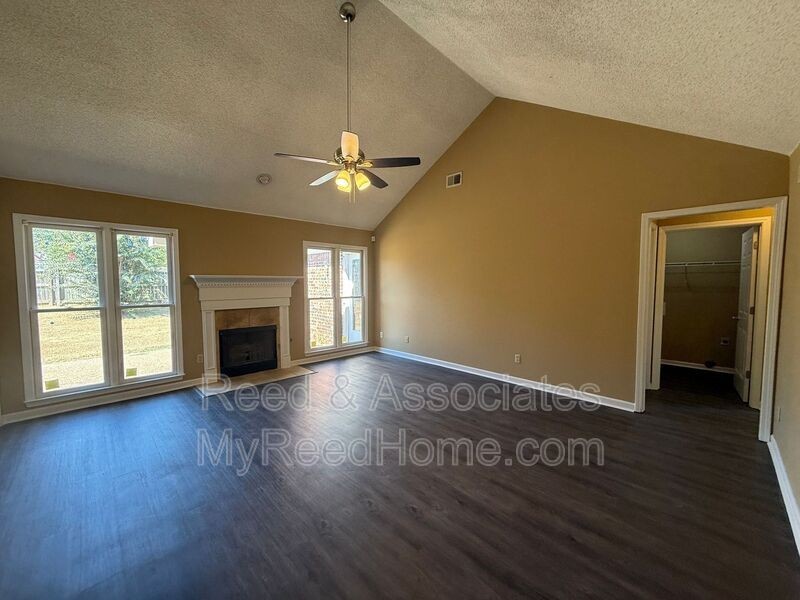 6531 Annie Lee St - Photo 4 of 18