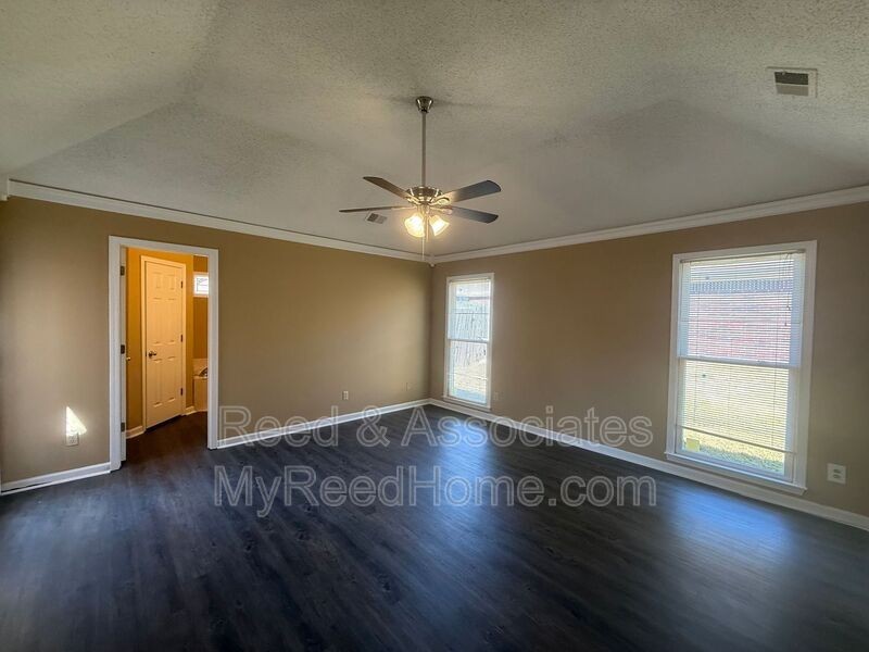 6531 Annie Lee St - Photo 6 of 18