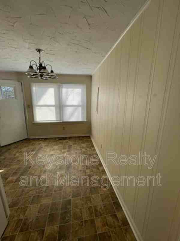 2820 Faircourt St #1 - Photo 2 of 7