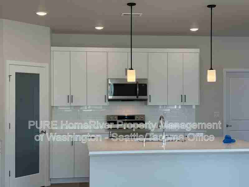 18201 35th Avenue Ct E - Photo 6 of 32