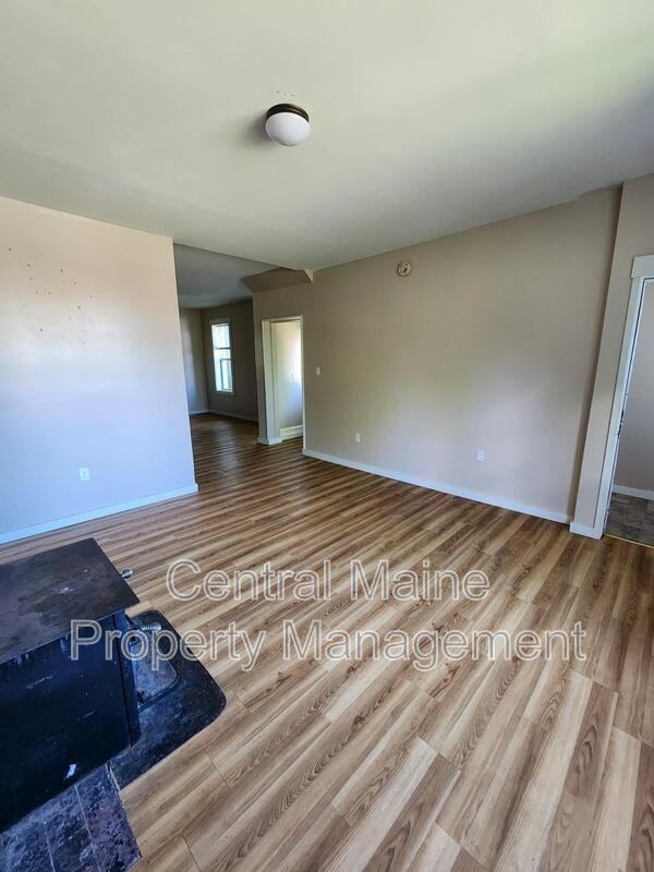 41 Lochness Rd - Photo 3 of 11