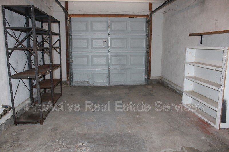965 Banyan Dr - Photo 6 of 20