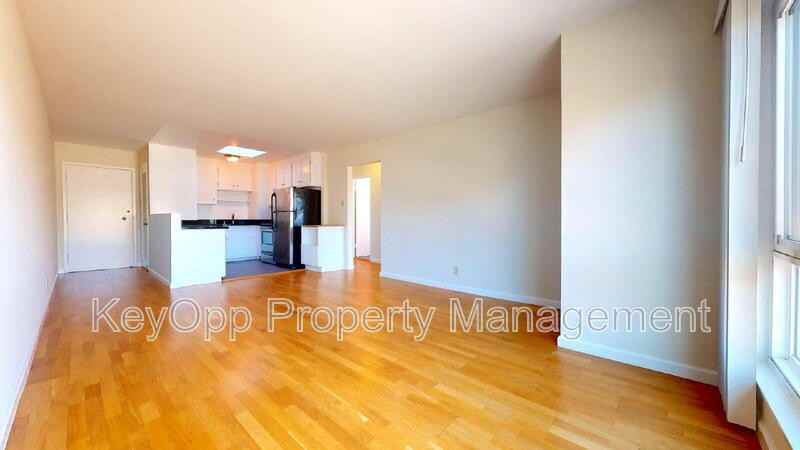 359 21st Ave #4 - Photo 2 of 23