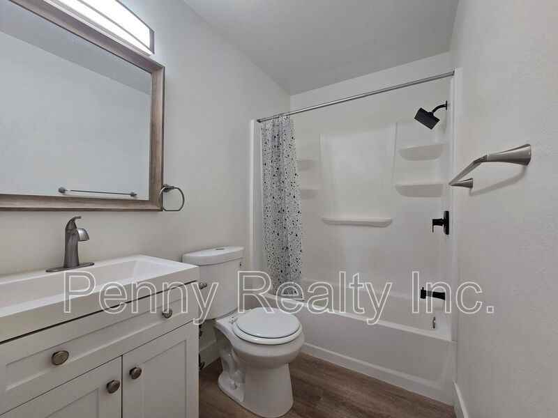 6046 Reo Pl - Photo 3 of 28