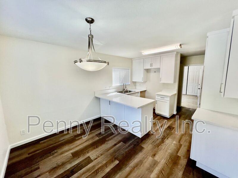 5543 Adobe Falls Rd #16 - Photo 3 of 18