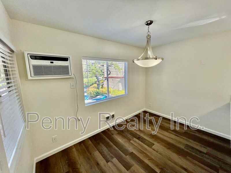 5543 Adobe Falls Rd #16 - Photo 4 of 18