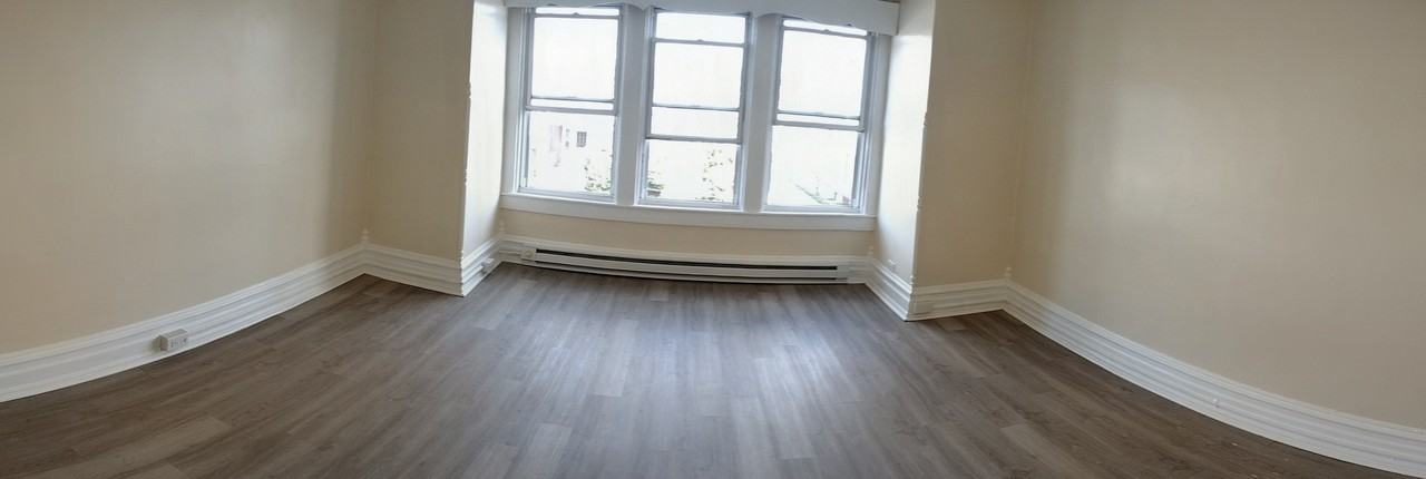 210 1/2 S 17th St #2 - Photo 3 of 12
