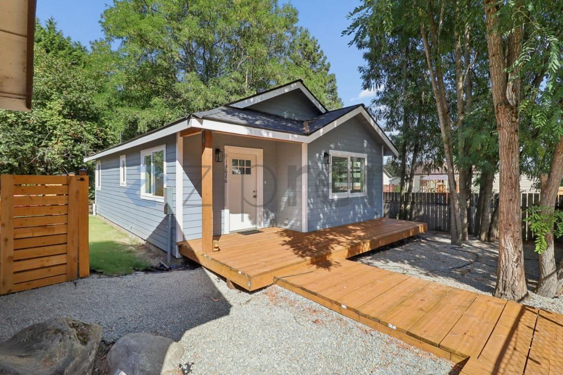 13626 2nd Ave Sw - Photo 2 of 20