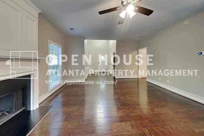 660 Astonefield Drive - Photo 5 of 21