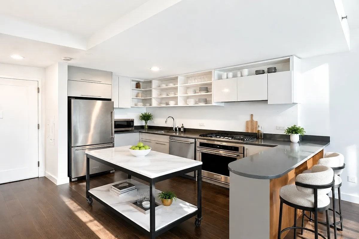 181 Front St #5R - Photo 5 of 8