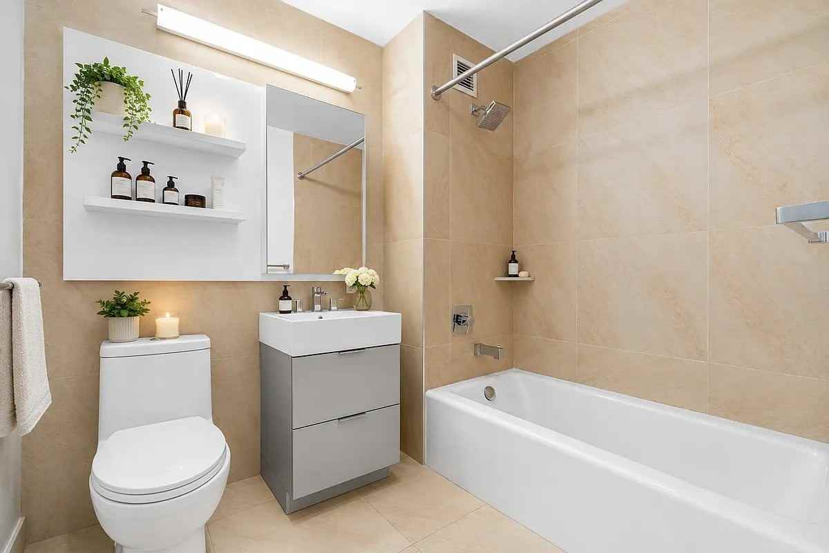 181 Front St #5R - Photo 7 of 8