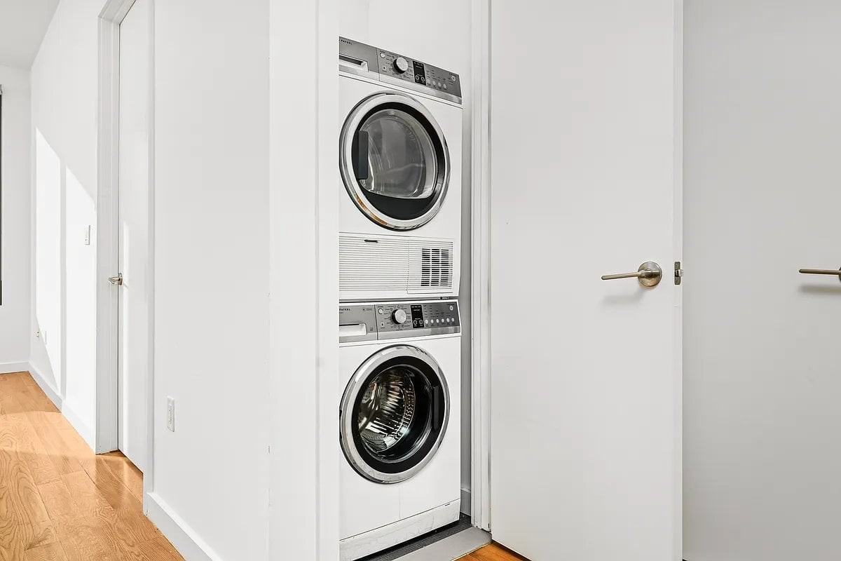 123 Melrose St #412 - Photo 5 of 6