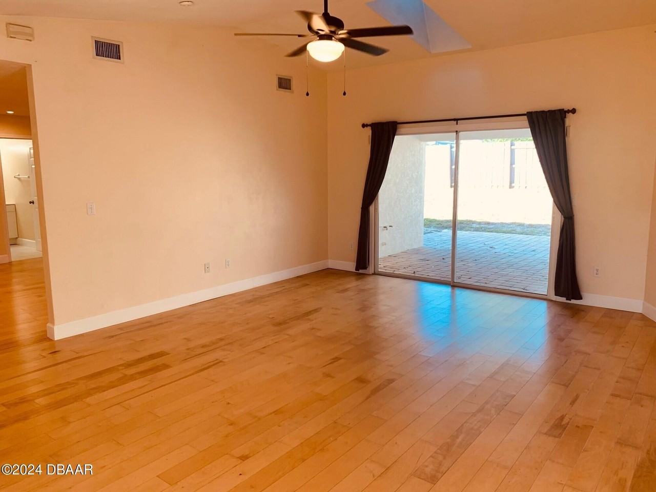 4585 Terrace Village Dr - Photo 2 of 15