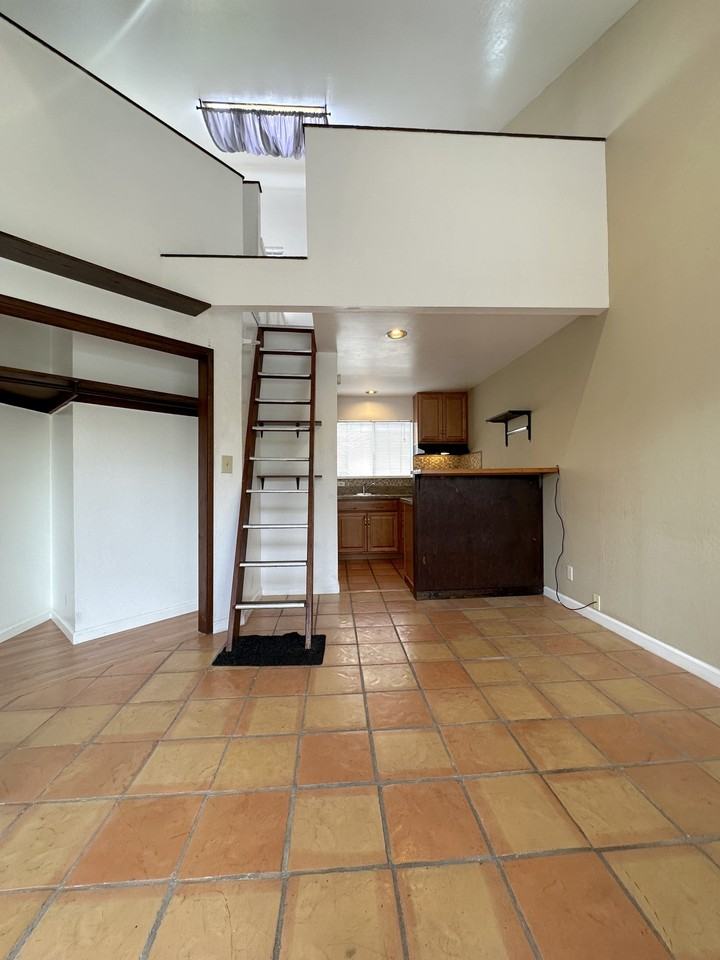 3433 Wilson Ave #B - Photo 2 of 25