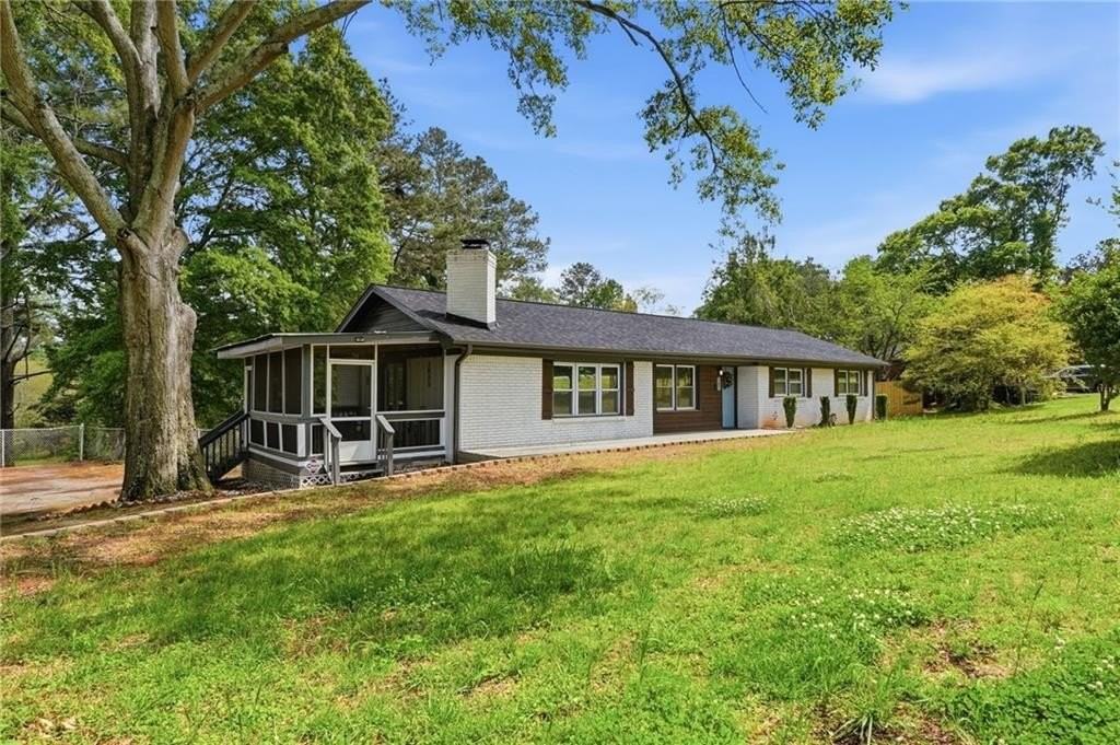 4691 Roberta Cir - Photo 2 of 43