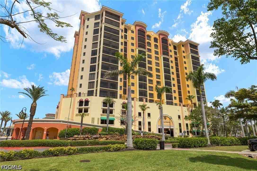 5793 Cape Harbour Dr #1416