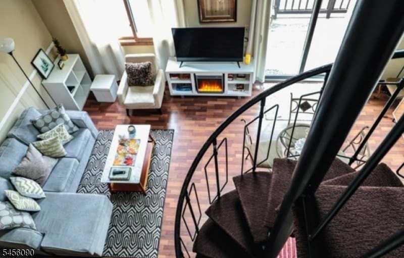12 Stonehill Dr - Photo 5 of 17