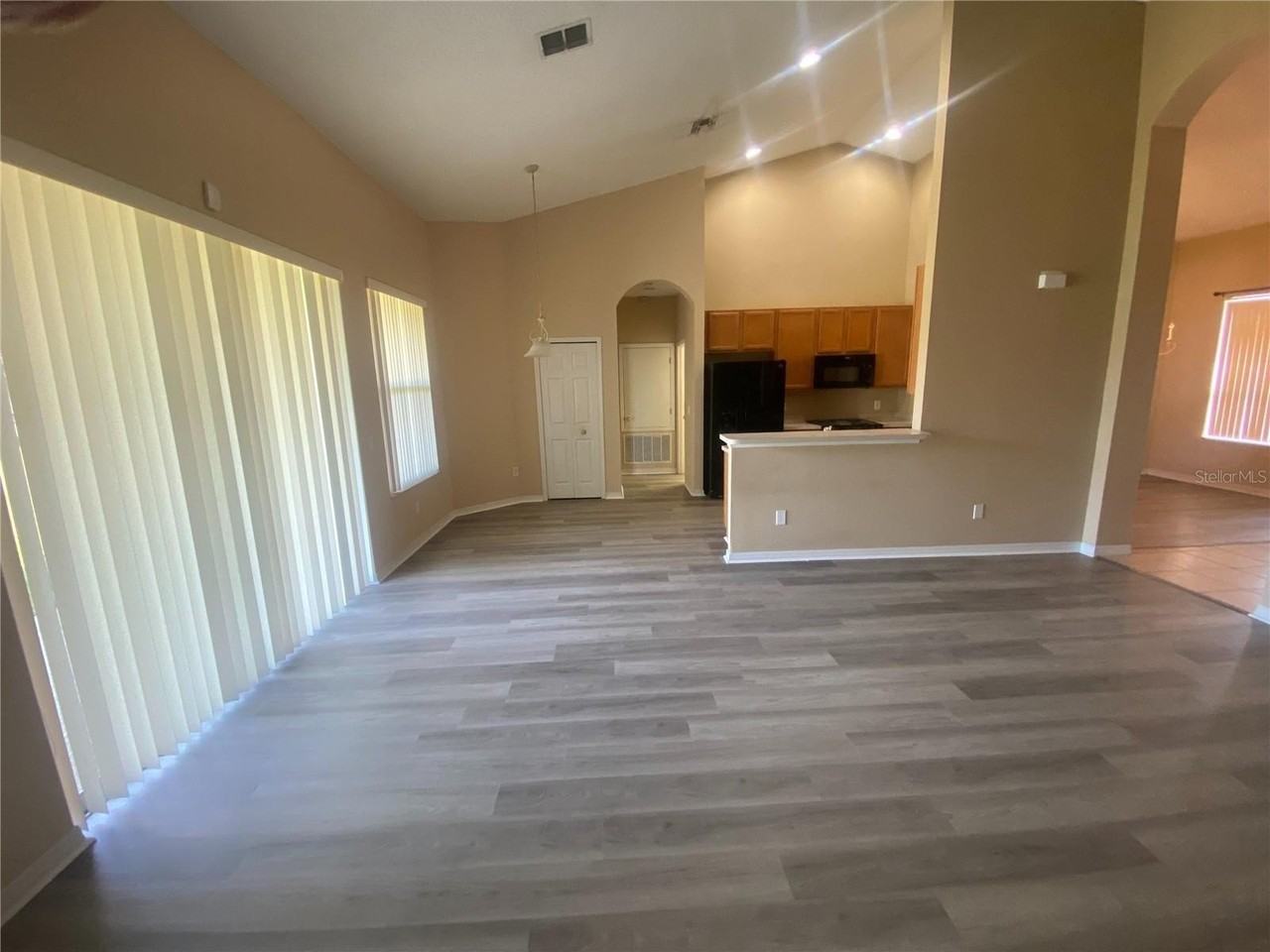 1239 Dunbrooke St - Photo 6 of 22