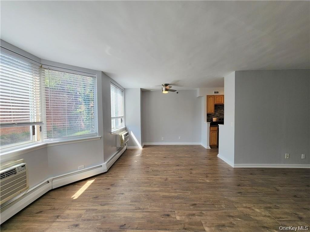 14 Nosband Ave #1A - Photo 5 of 26