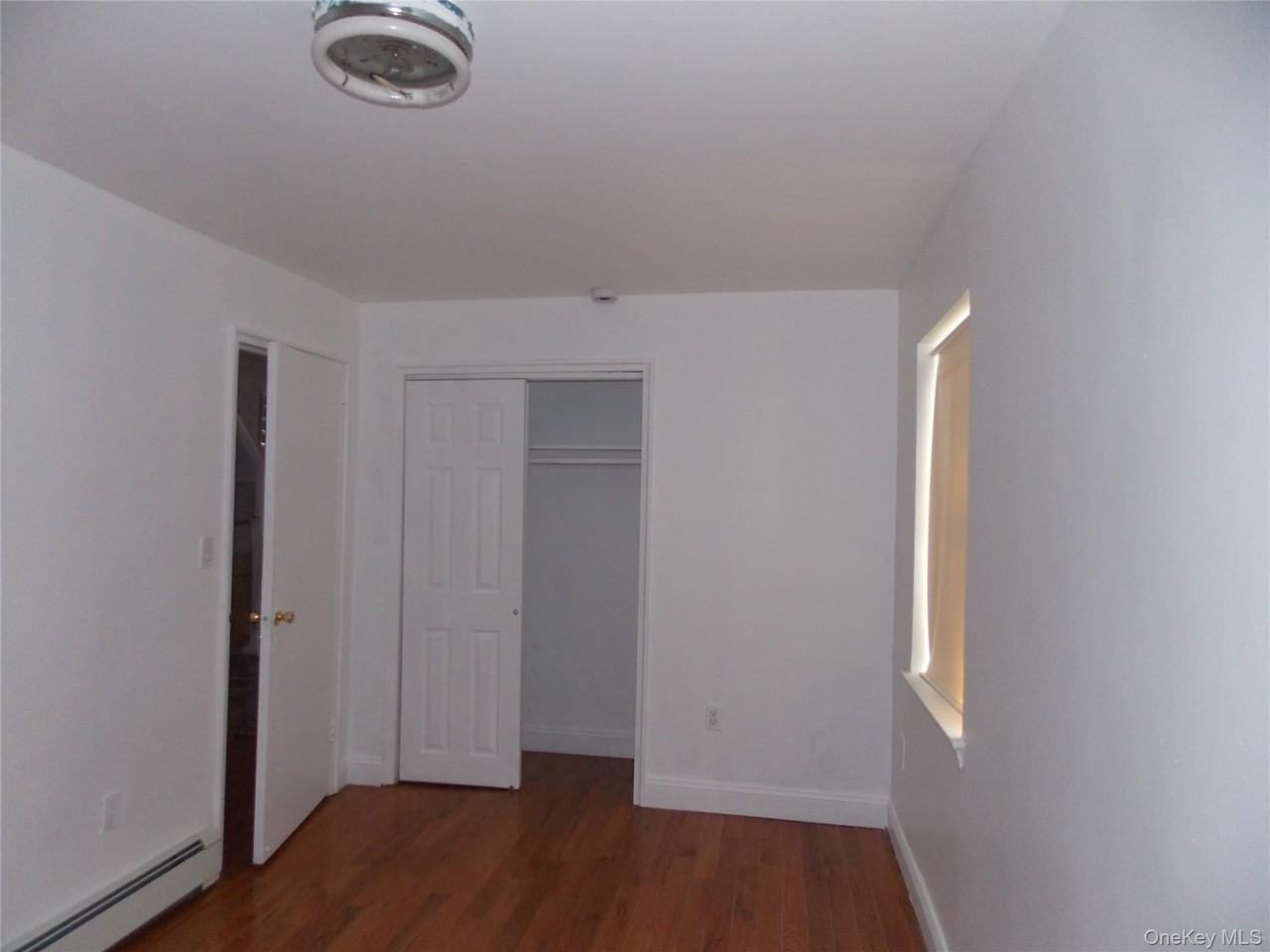 2927 Throop Ave - Photo 4 of 5