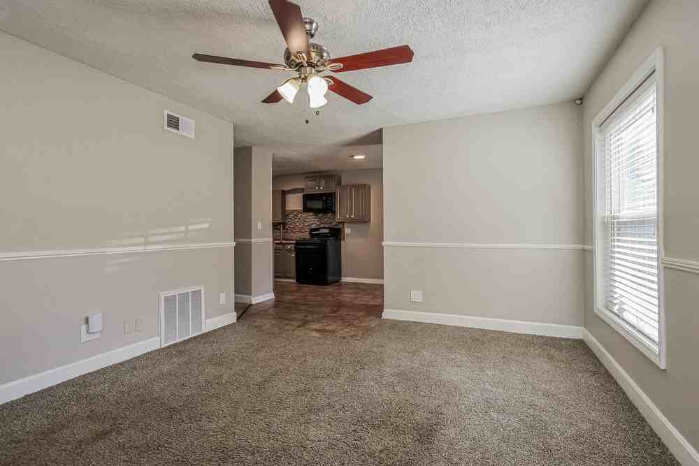 4724 Granada Dr - Photo 4 of 16