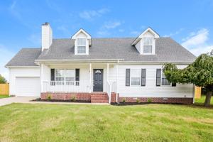 featured image of 1104 Skipton Dr