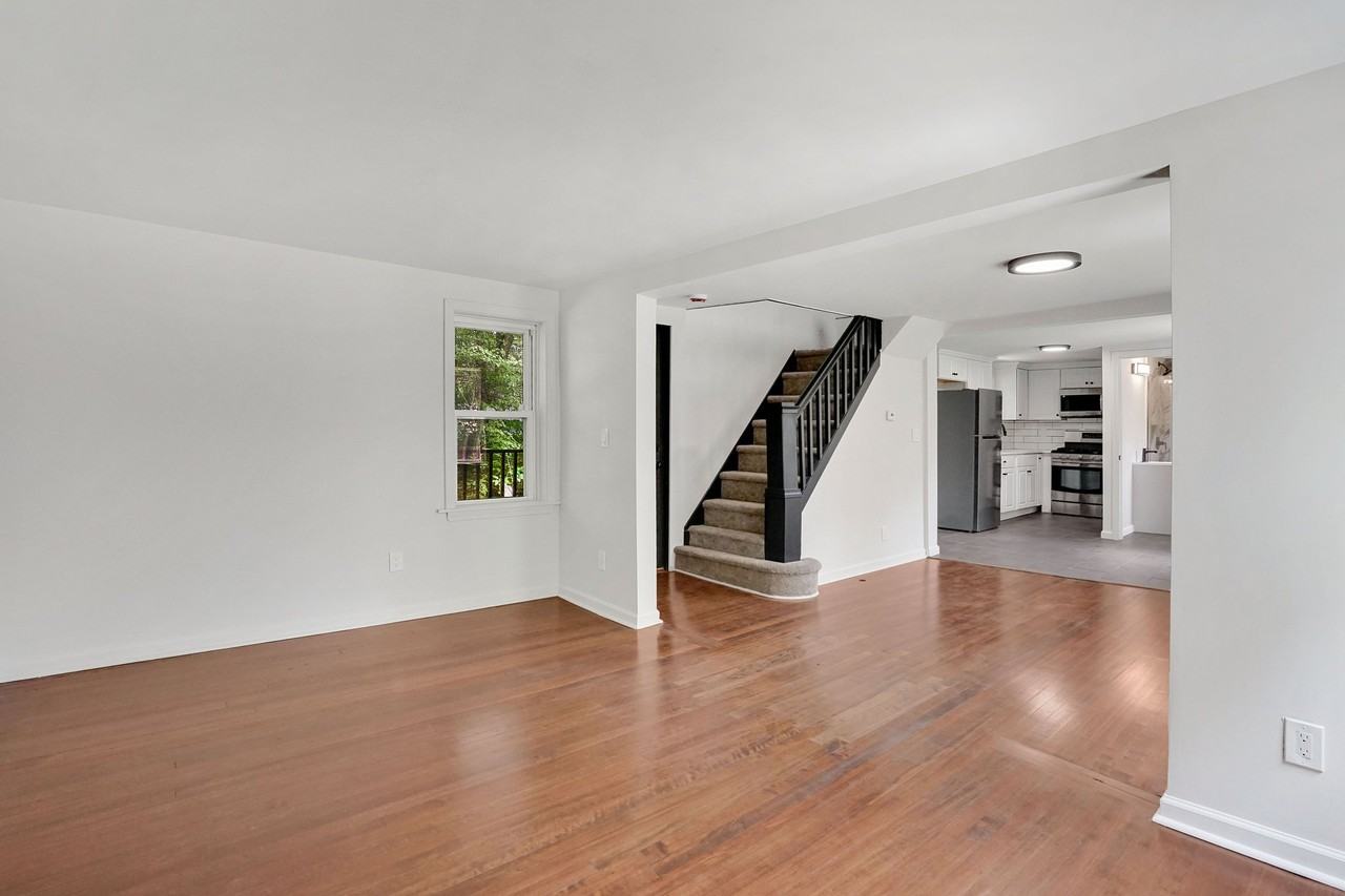46 Chestnut Street Place - Photo 5 of 23