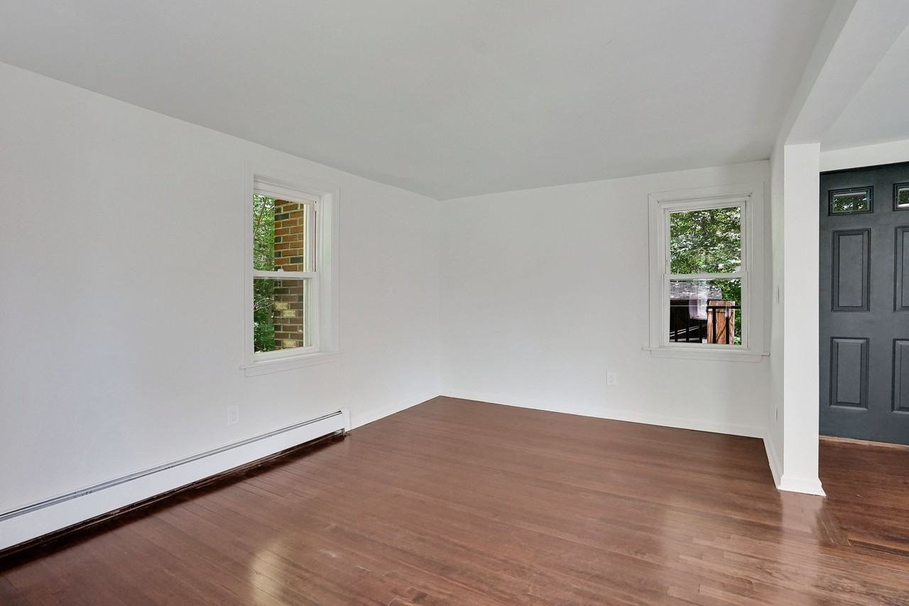 46 Chestnut Street Place - Photo 6 of 23