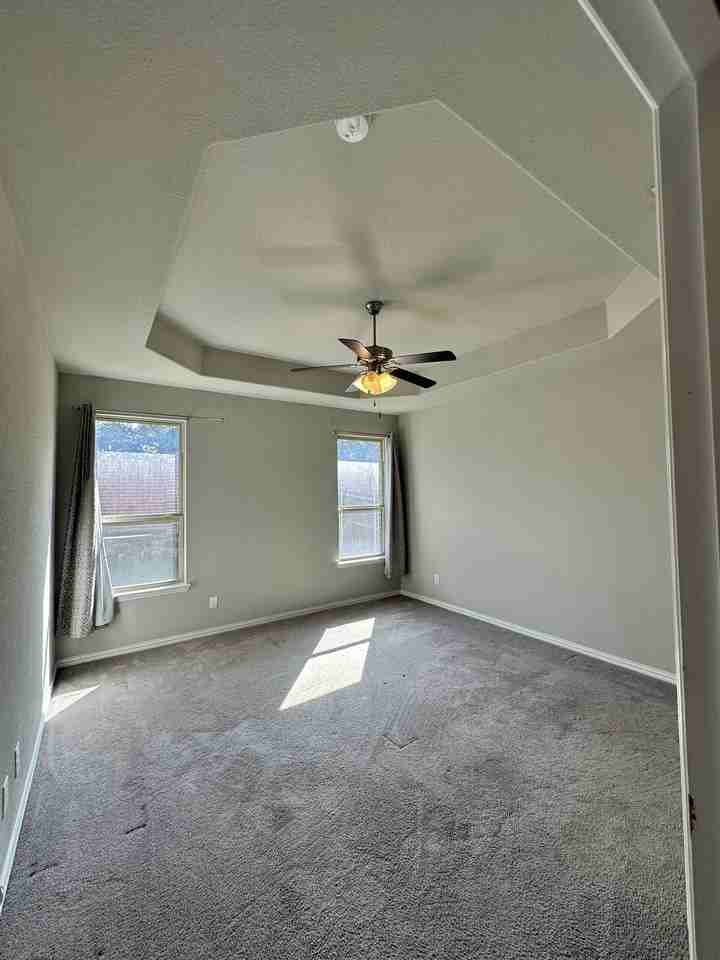 5832 Canyon Oaks Ln - Photo 4 of 14
