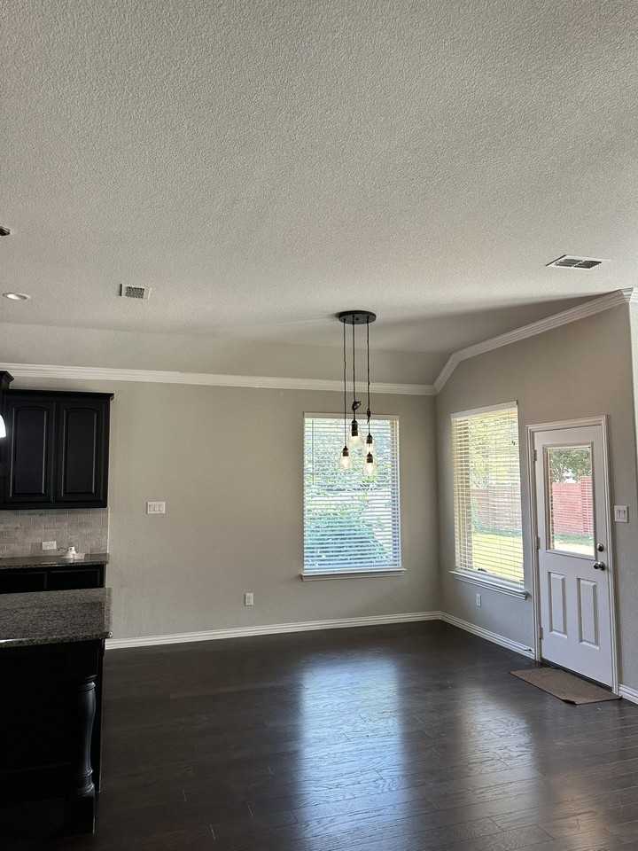 5832 Canyon Oaks Ln - Photo 5 of 14