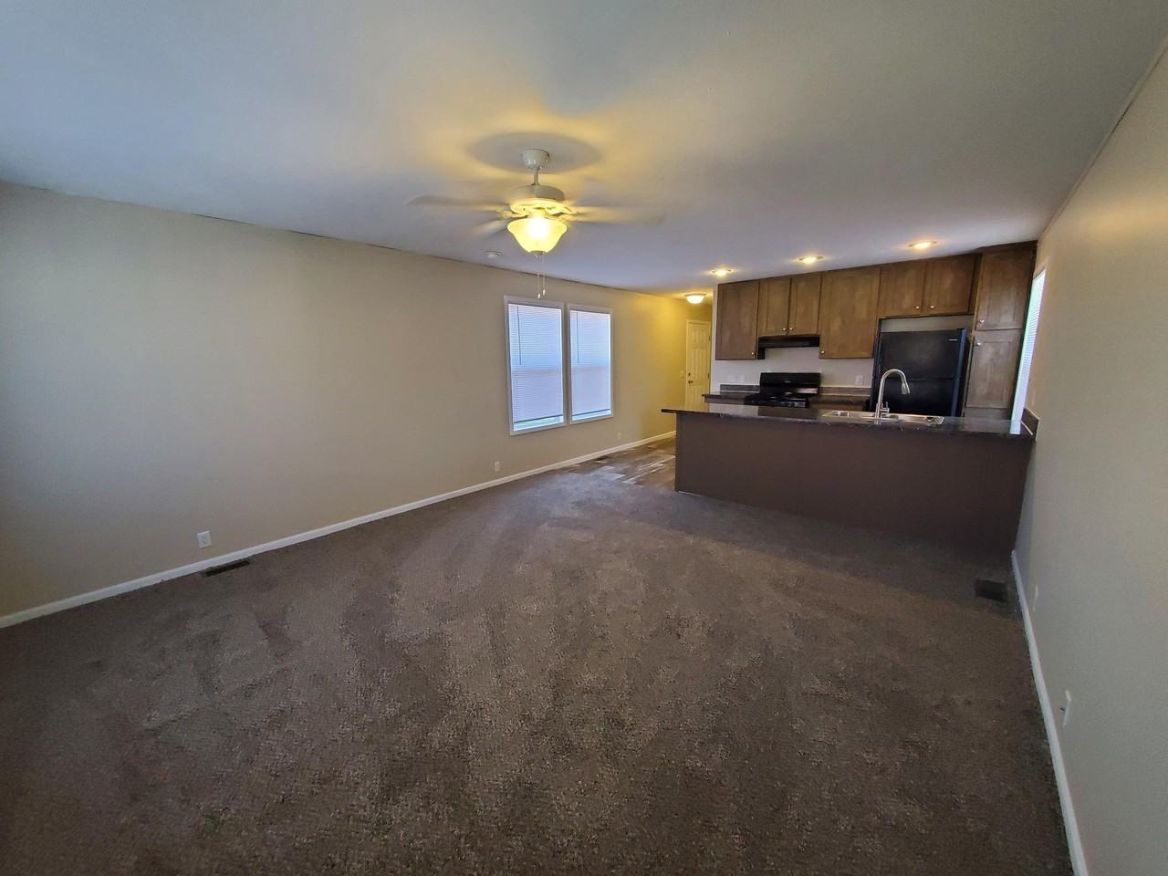 7 Canary Hill Dr #281 - Photo 5 of 12