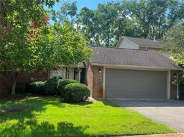 featured image of 5529 Walnut Cir W