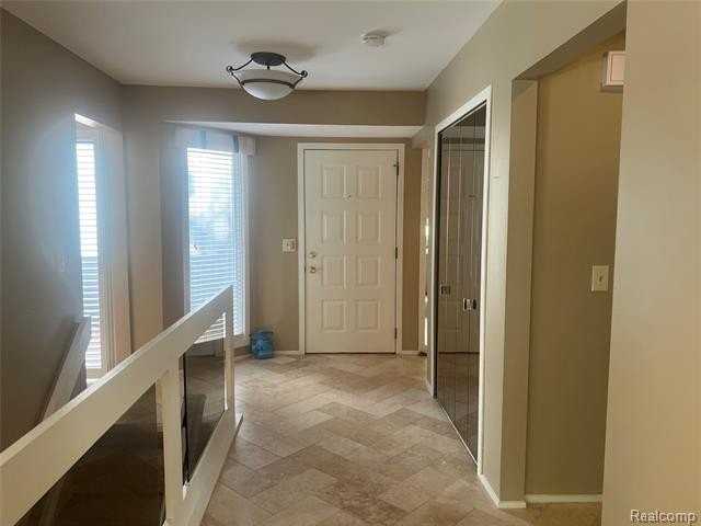 5529 Walnut Cir W - Photo 3 of 24