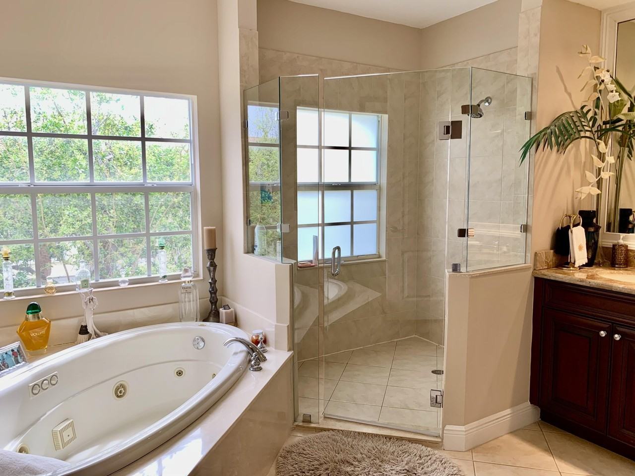 5620 Ne Trieste Ter - Photo 5 of 41