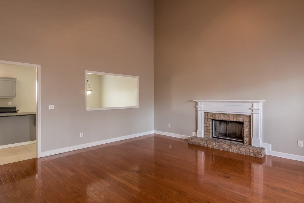 2647 Hansford Dr - Photo 2 of 15