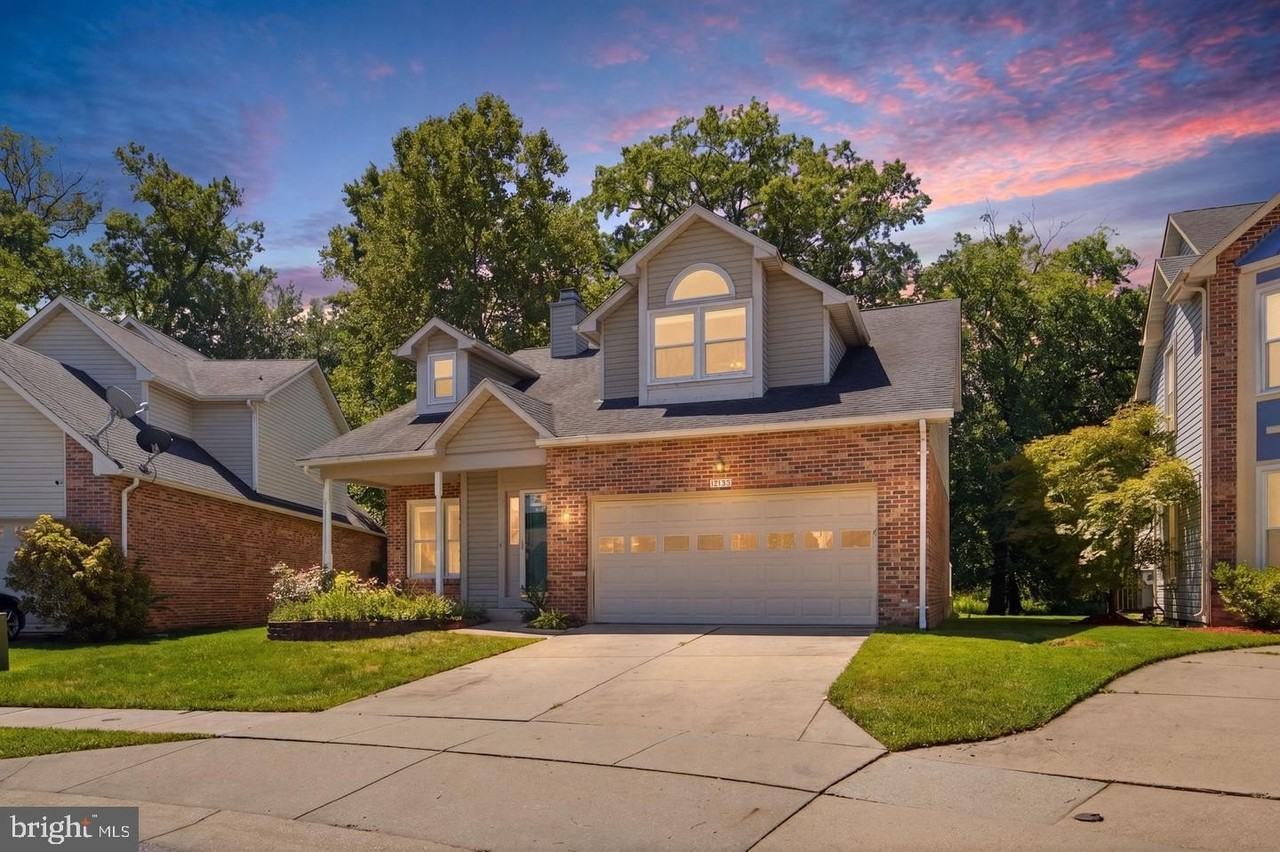 14108 Greenview Dr - Photo 3 of 50