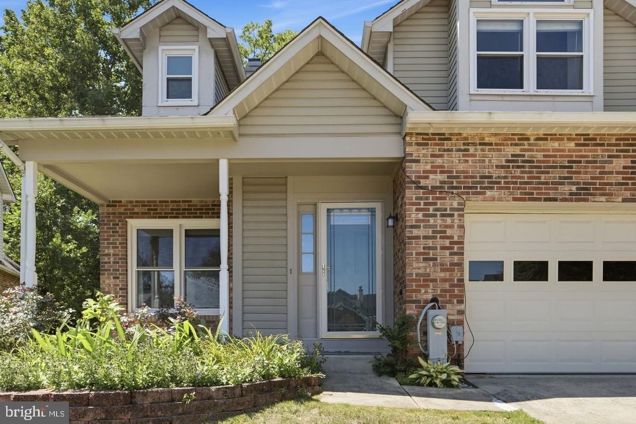 14108 Greenview Dr - Photo 4 of 50