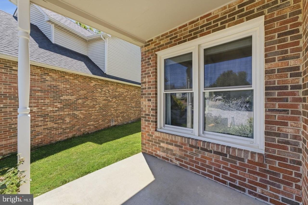 14108 Greenview Dr - Photo 6 of 50