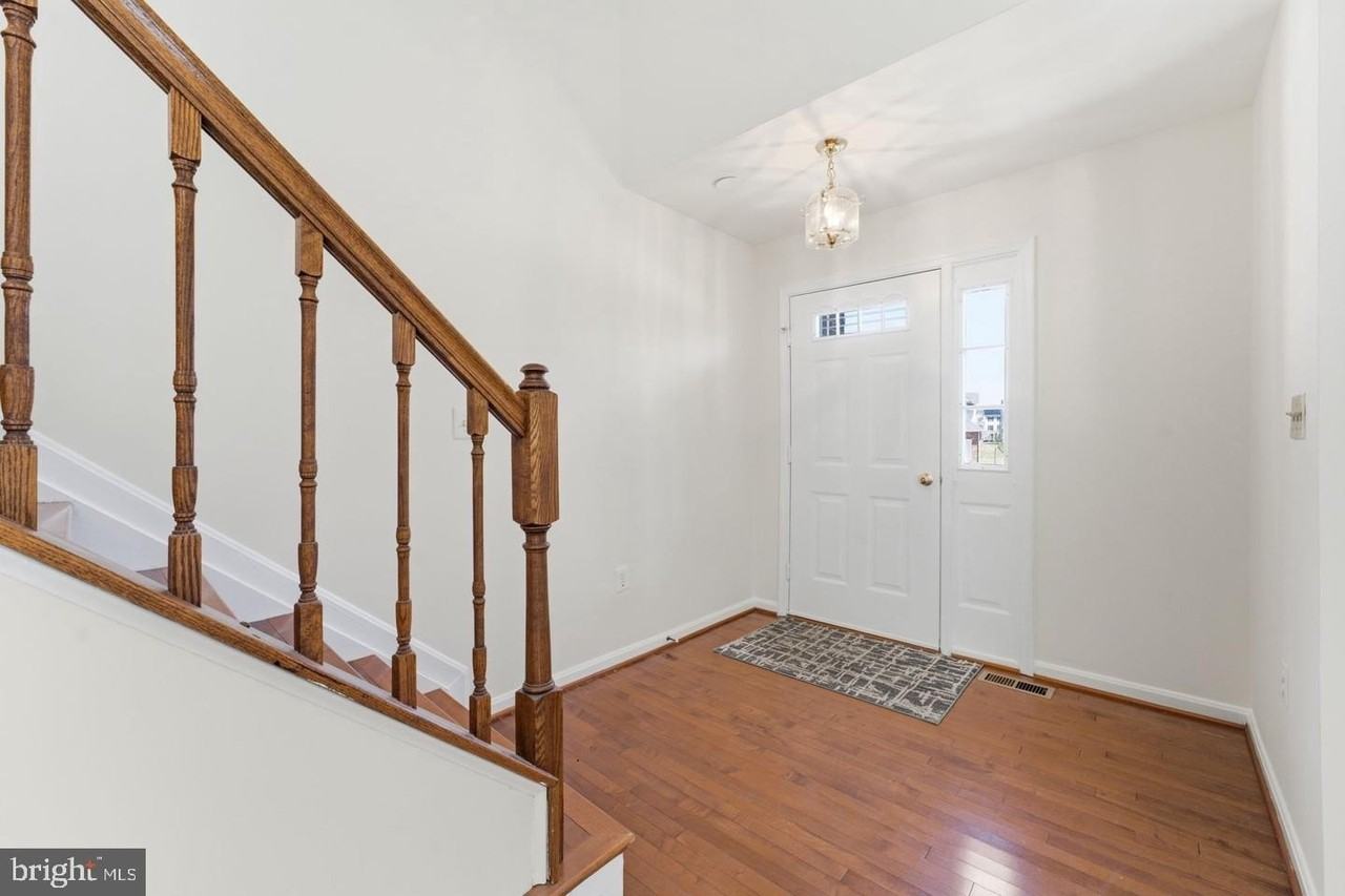 14108 Greenview Dr - Photo 7 of 50