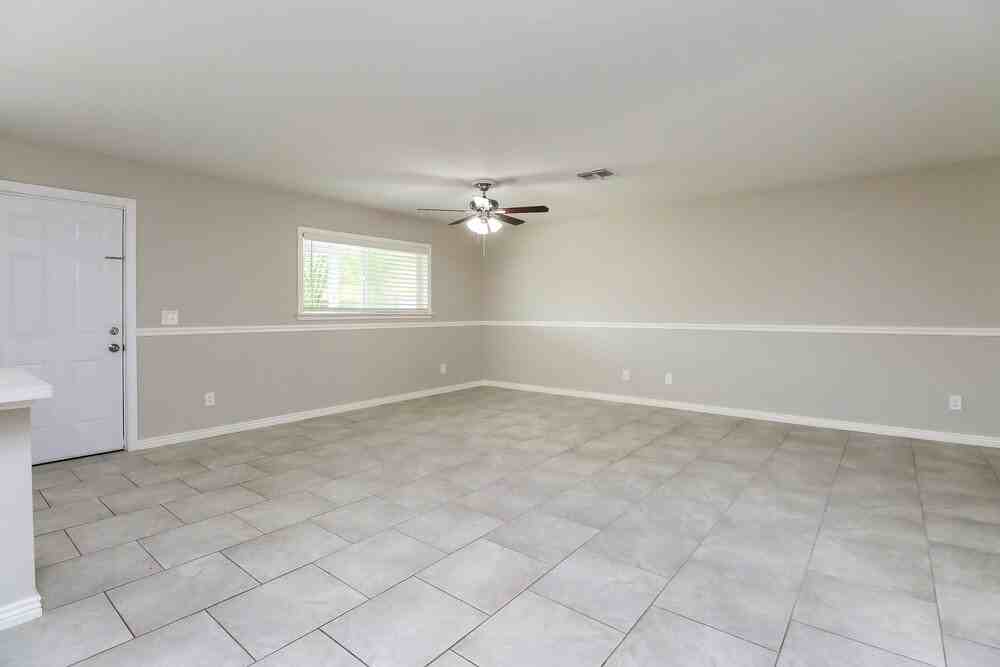 452 S Higo Cir - Photo 5 of 16