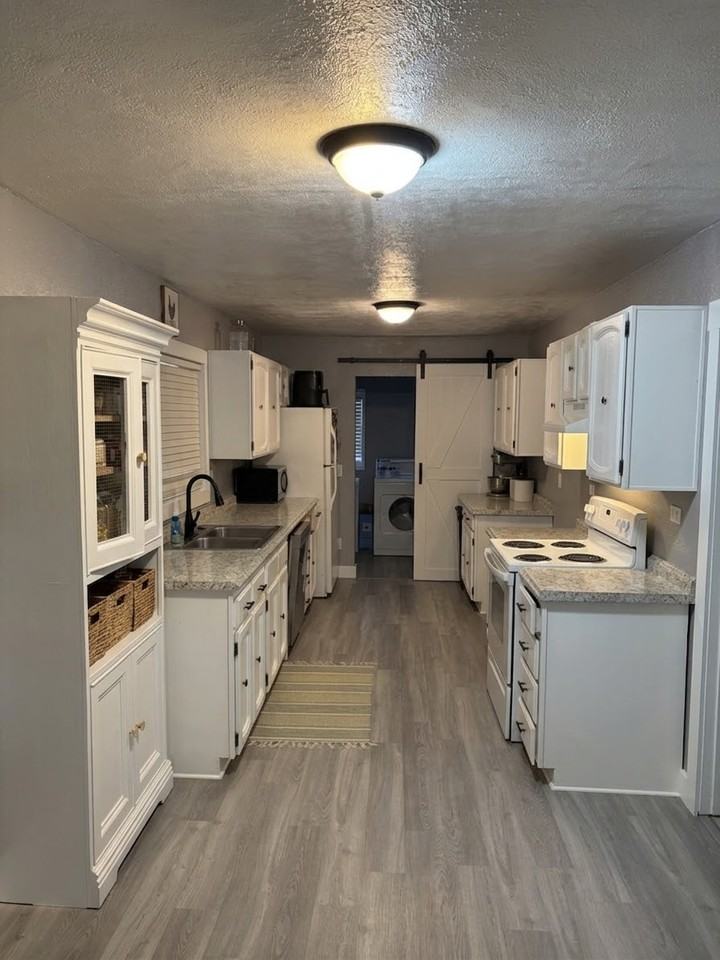 2518 Tennessee Dr #1 - Photo 2 of 14