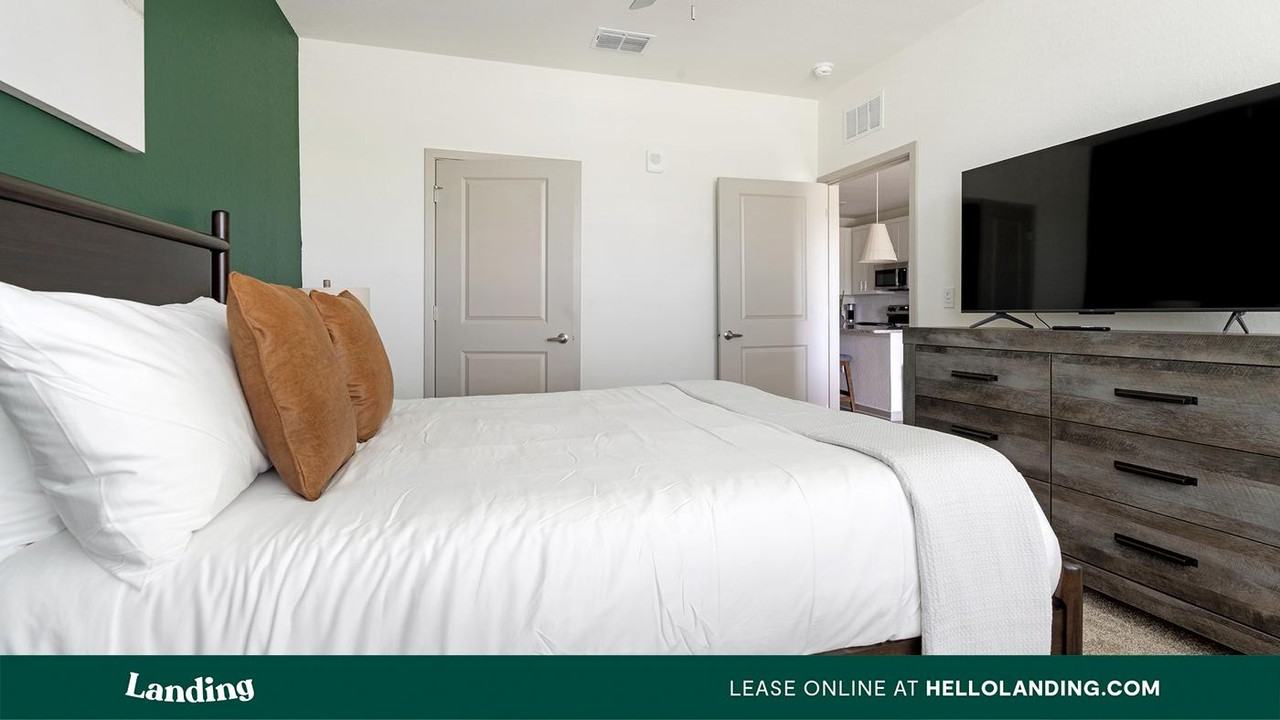 96 Westview PL - Photo 4 of 50