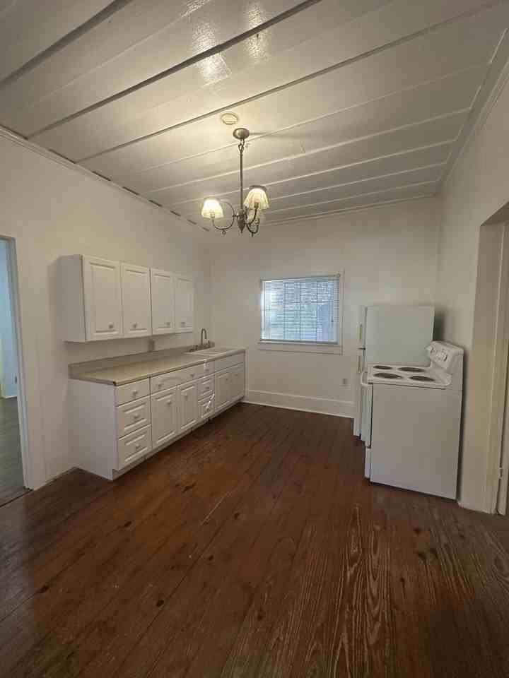 9301 Highwaywest #9301 - Photo 5 of 10