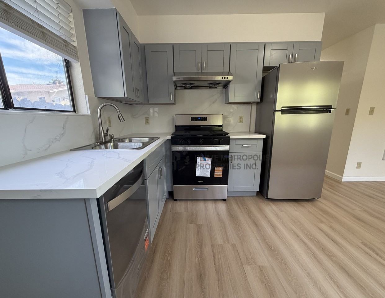 447 Haddon Rd - Photo 2 of 19