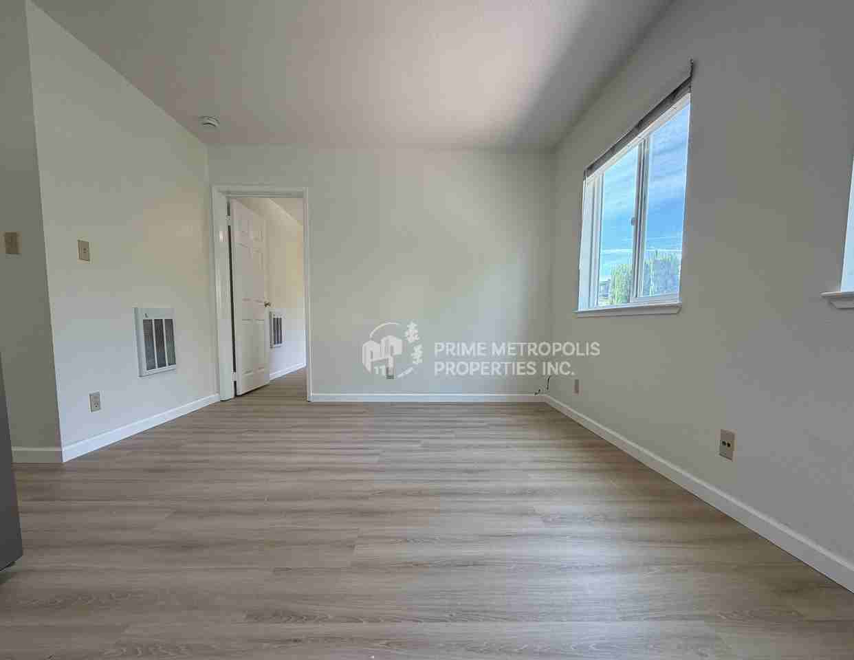 447 Haddon Rd - Photo 5 of 19