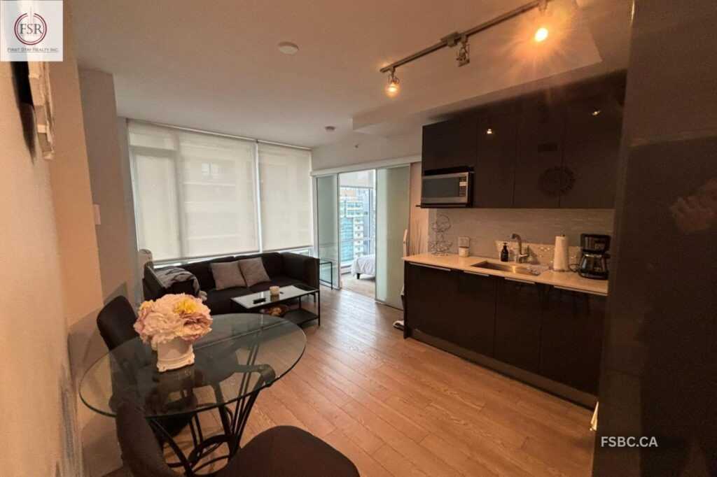 1283 Howe Street #012 - Photo 5 of 12