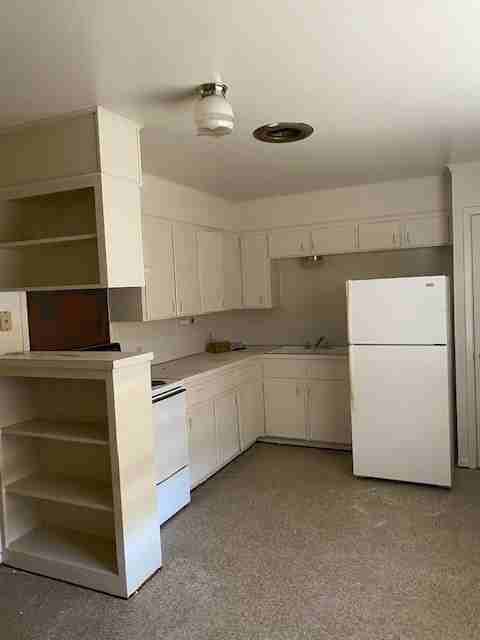 604 W Avenue E #F - Photo 5 of 9