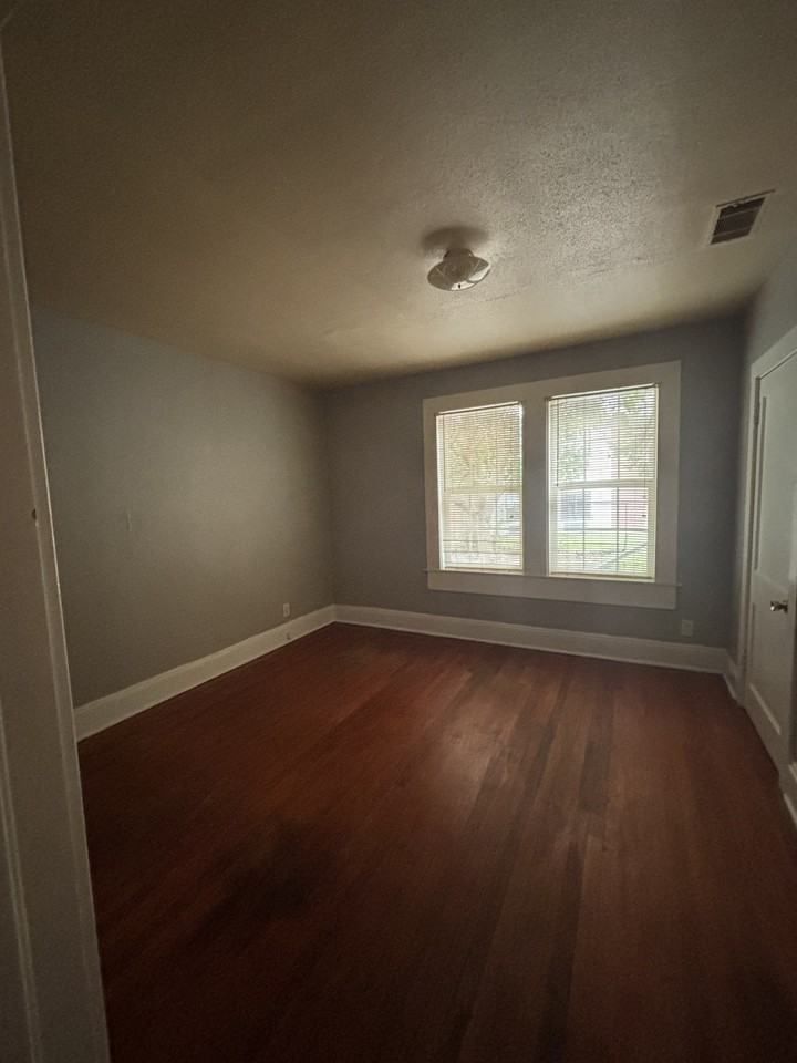 1527 - Photo 4 of 4
