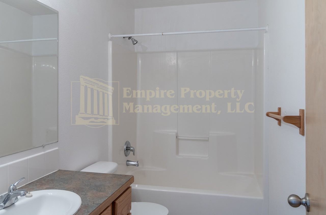 25160 E Broadway Ave #4DK13 - Photo 6 of 17
