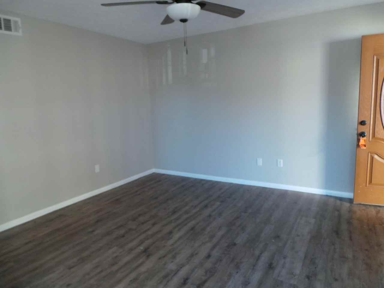719 S Berthe Ave #13 - Photo 3 of 7